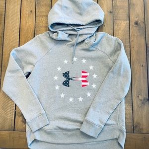 Under Armour hoodie SZ M LIKE NEW